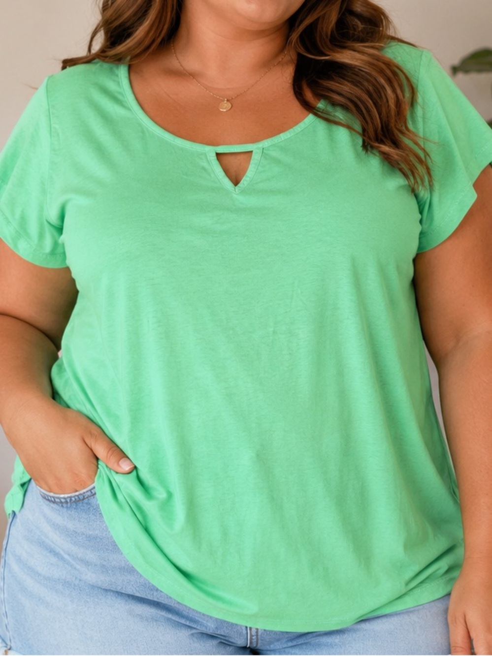 Woman Within Mint Green Short Sleeve Keyhole Tee size 18